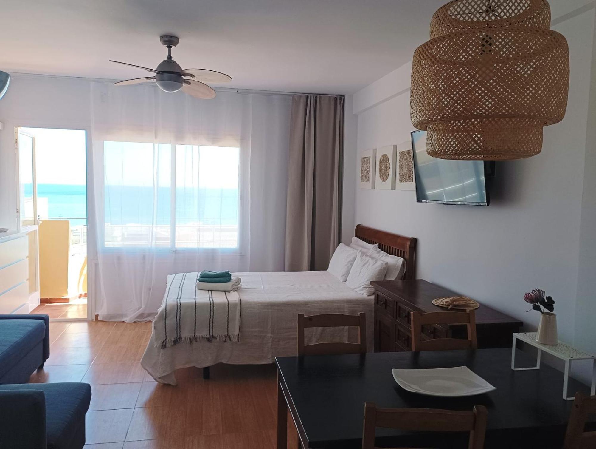 Club Bellavista - Apartamento Con Vistas Al Mar توريمولينوس المظهر الخارجي الصورة
